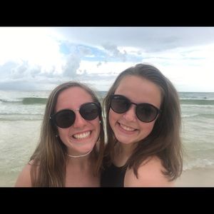 Meet your Posher, Katie